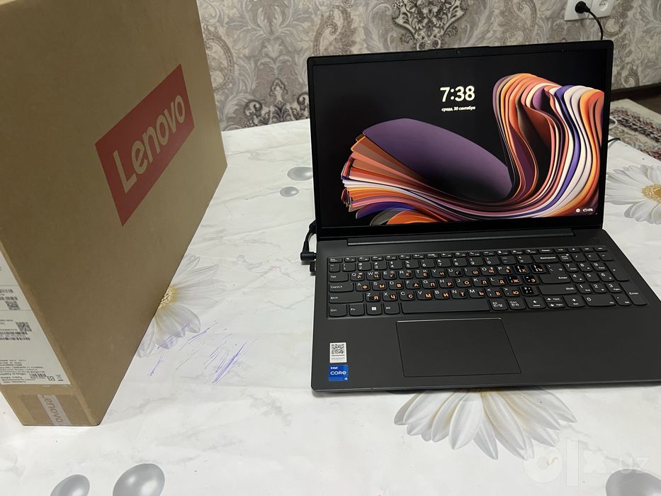 Notebook lenovo v15