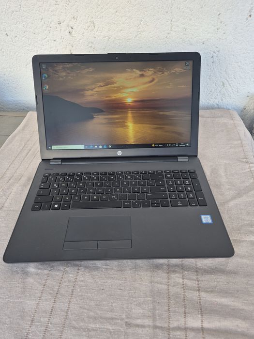 Laptop Hp 250 G6 cu i5 ssd ddr4