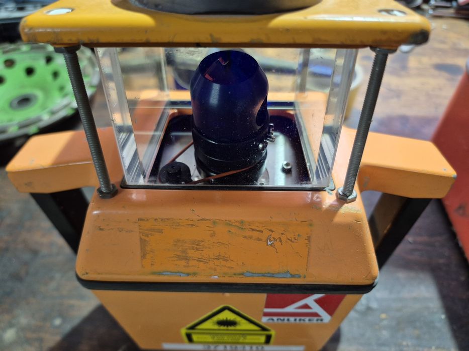 Nivelar laser rotativa GEO DEFECTA