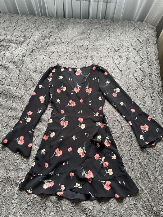 Продам платье H&M