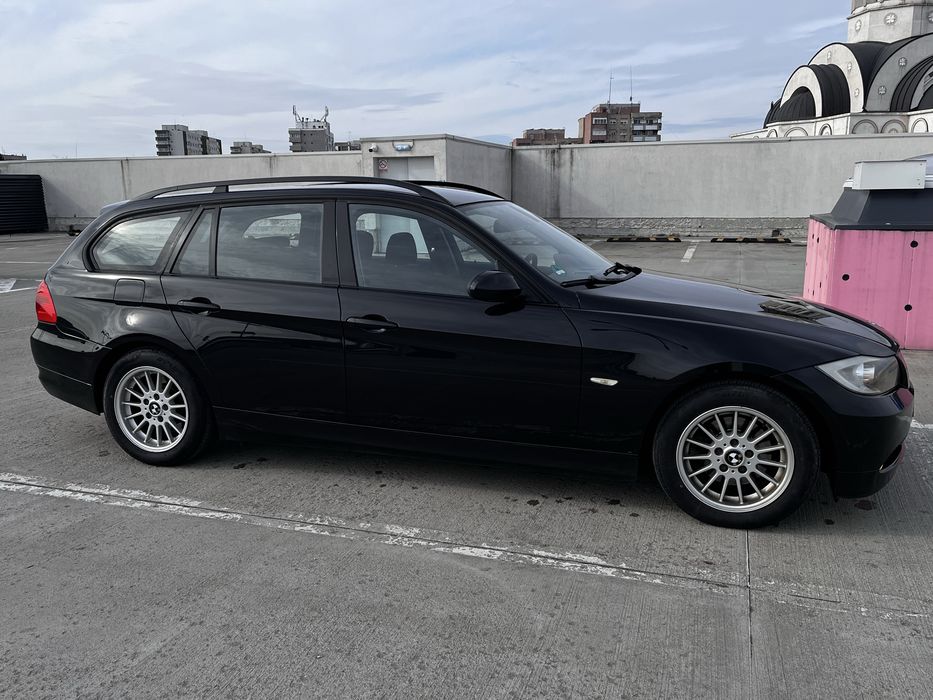 BMW 320D E91, distribuție în față