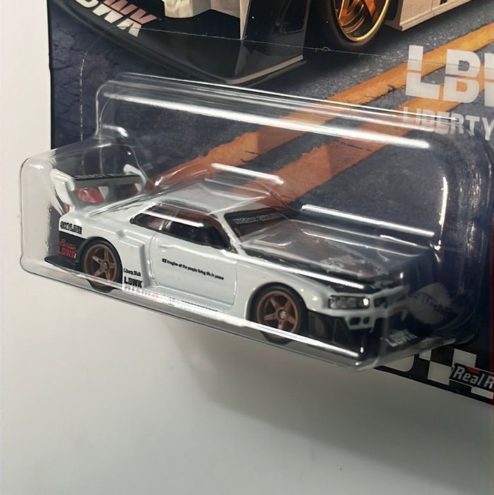 Hot Wheels Nissan Skyline 34