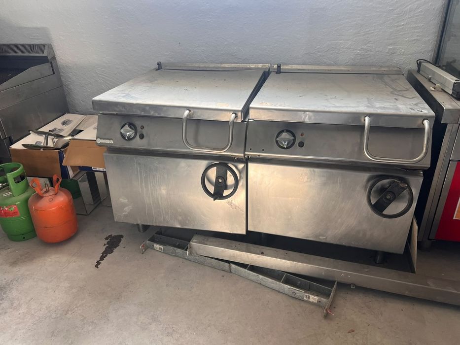 Grătar electric profesional tigaie basculanta linia 900 Mareno