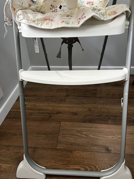 Продам стульчик для кормления
