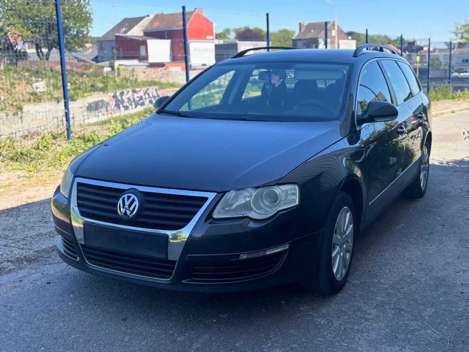 На Части Volkswagen Passat B6 1.9tdi 105к.с. 2005г. Variant