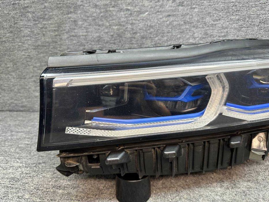 Far stanga laser BMW SERIA 7 G11 facelift