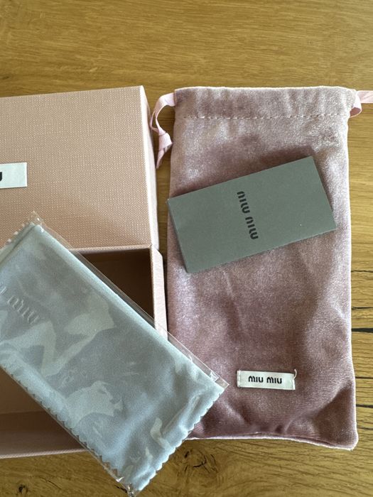 Слънчеви очила MIU MIU 04ZS