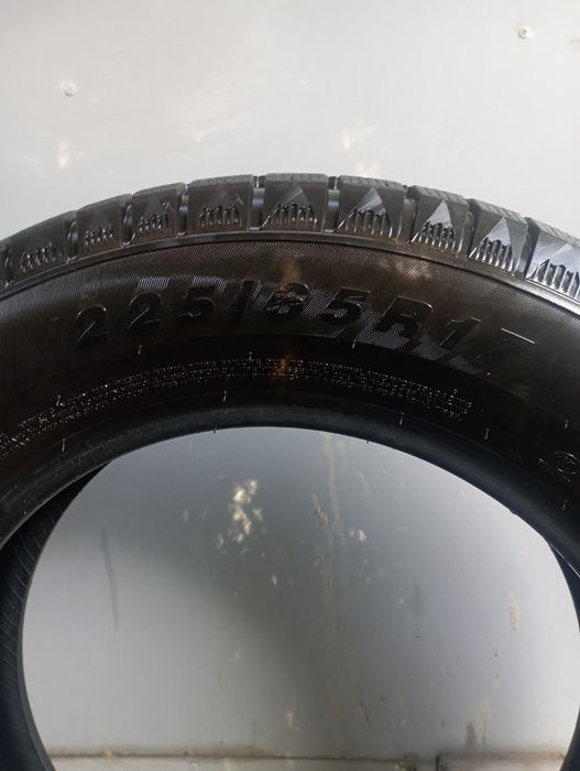 Продам Зимние шины