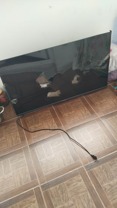 Самсунг 43, (110см)