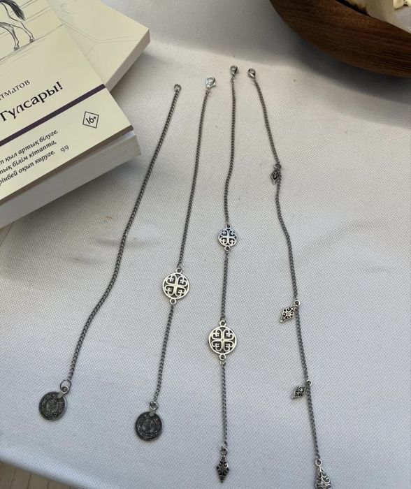 Национальные украшения