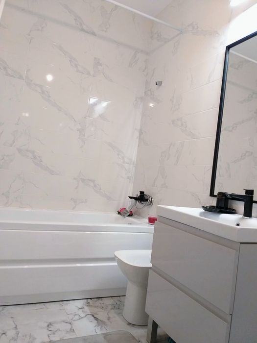 Persoana fizica închiriez apartament 2 cam decomandate in ansamblul CBC Mărăști
