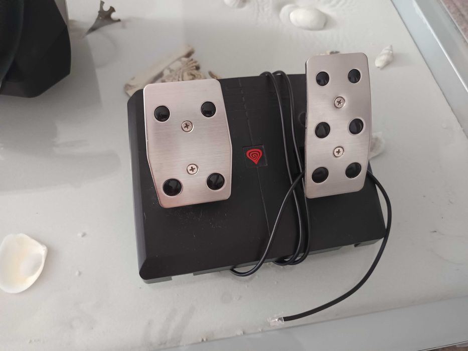 Волан.Genesis Seaborg 400.