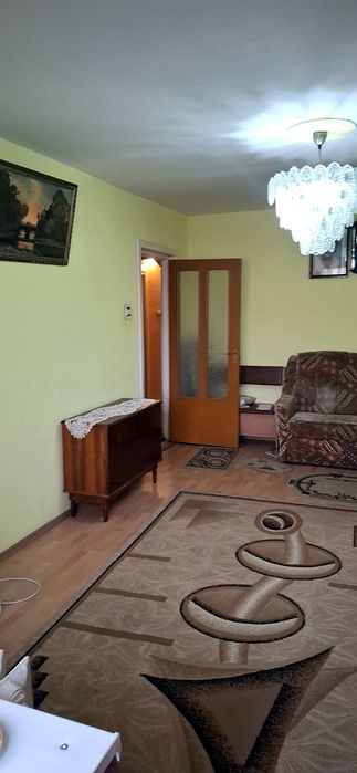 Apartament 3 camere, 2 băi, pivniță, de vânzare, Sibiu, Hipodrom IV, strada Siretului,zona Calea Dumbravii, etaj 3, Direct de la proprietar.