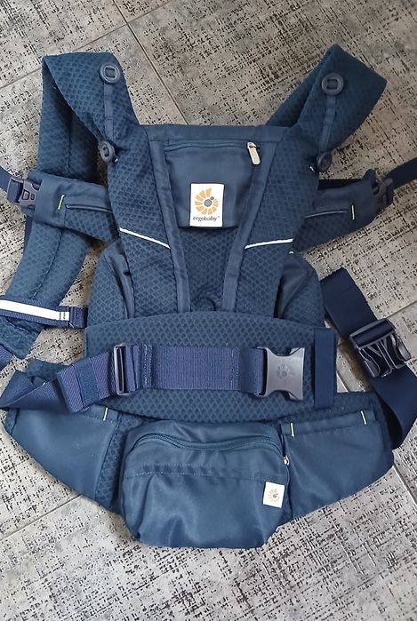 Ergobaby Ергономична раница Omni Breeze синя