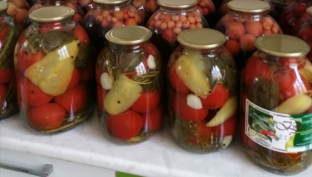 Қолдан жабылған банка