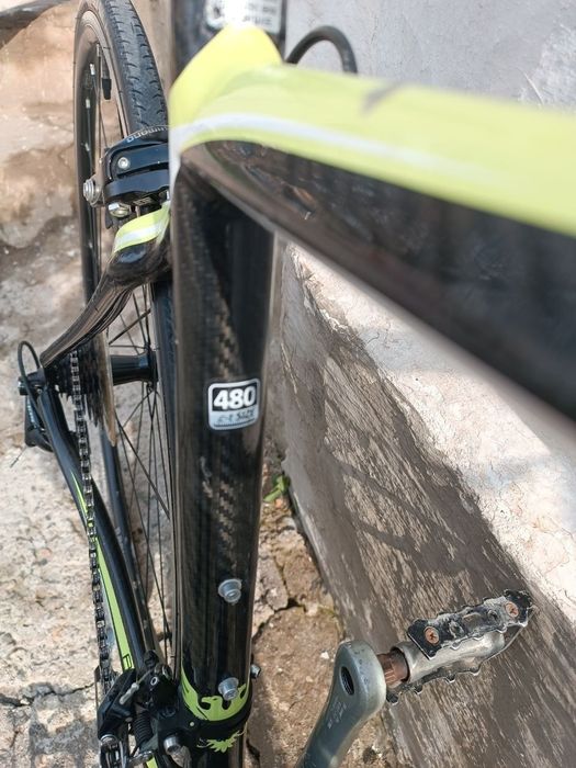 Шоссейний велосипед карбон