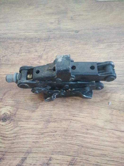 Крик за автомобил.