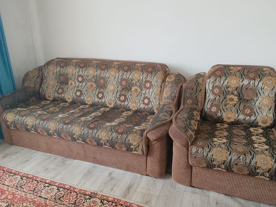 Продам диван тройка