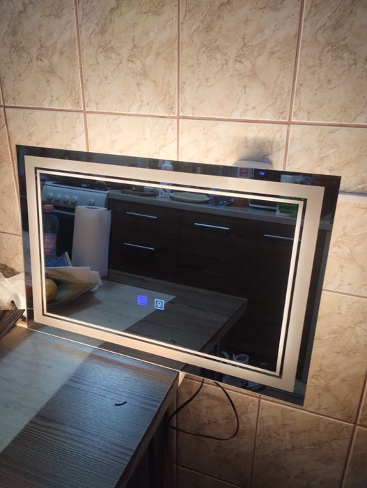 Oglinda baie cu dezaburire