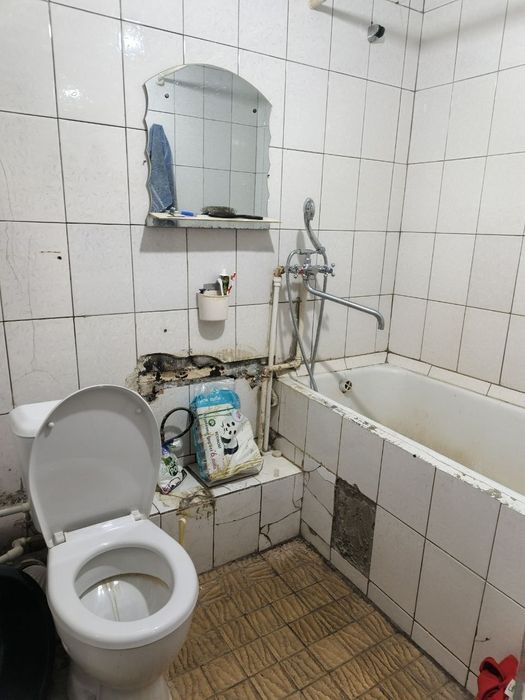 Srochnooo Sentralniy apteka tomonda 3 xonali uy sotiladi