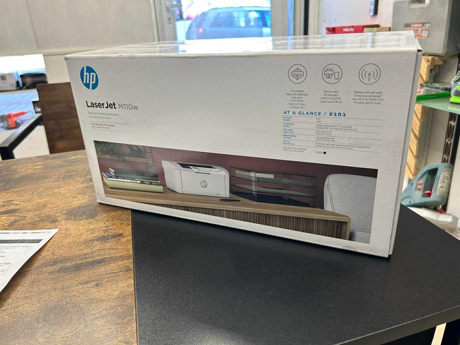 Лазерен принтер HP LaserJet M110w - нов с гаранция