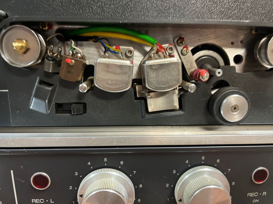 Vintige magnetofon revox b77