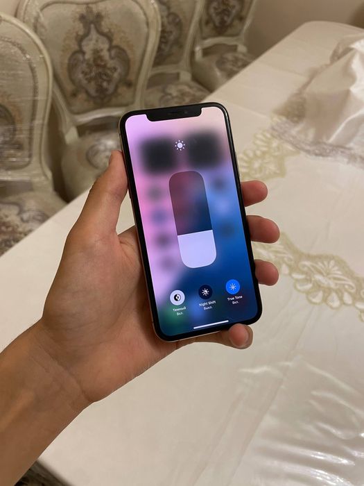 iPhone Xs ideal.