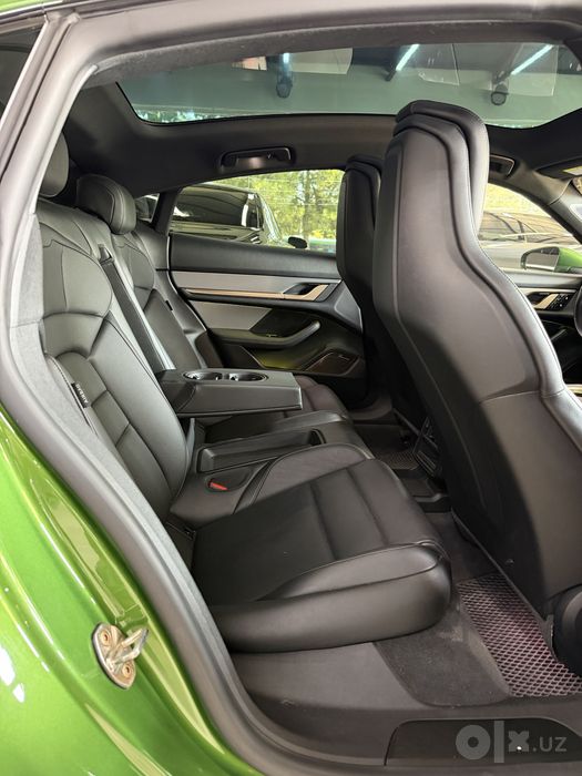 Porsche Taycan 4s 2021г