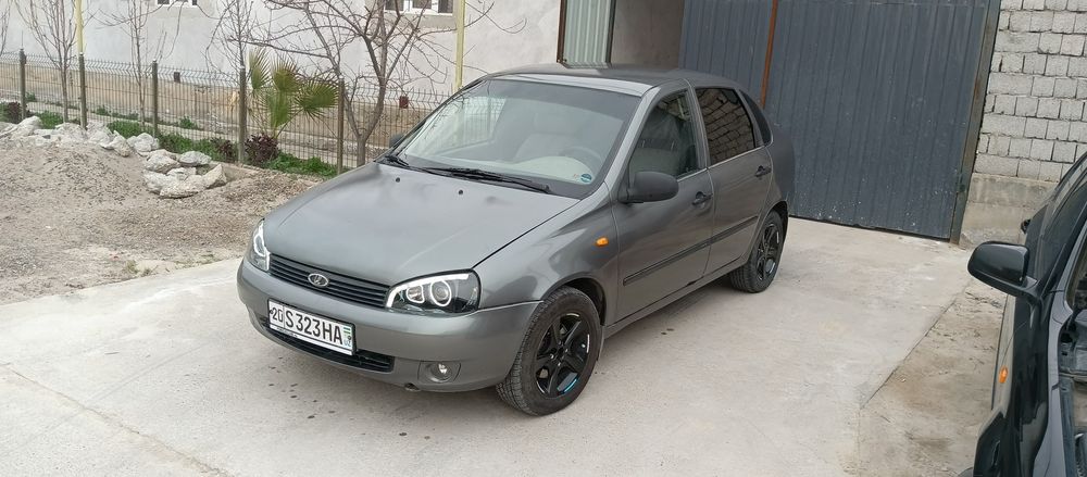 Лада калина 1 сотилади