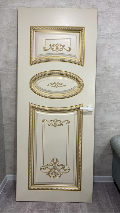 Есік сатылады
