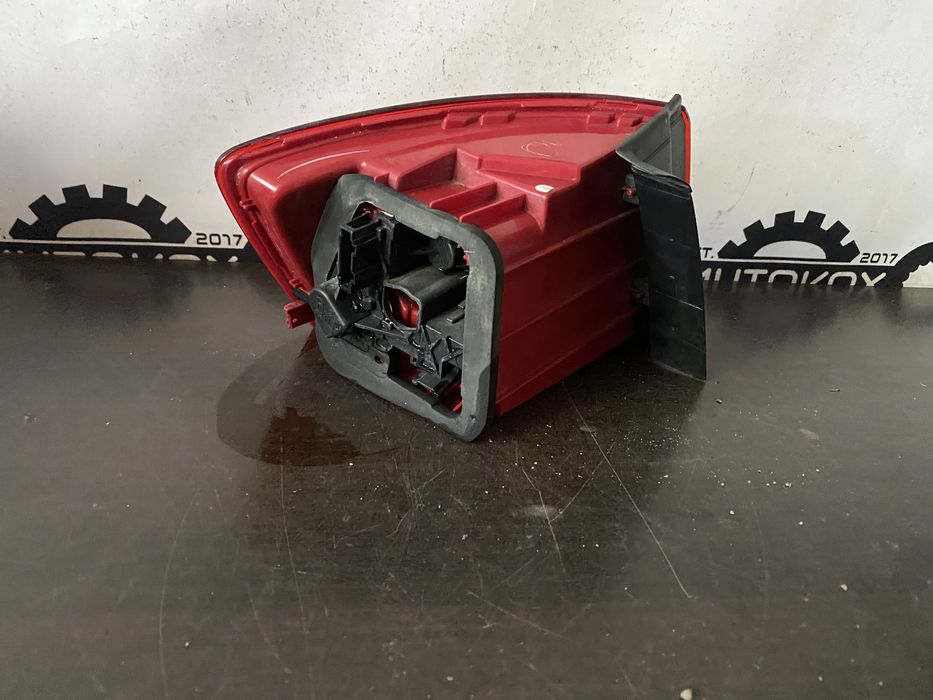 Stop dreapta pe aripa Vw Jetta an 2010-2016