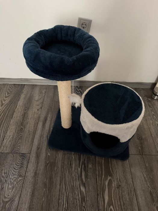 Ansamblu de joaca si dormit pentru pisici
