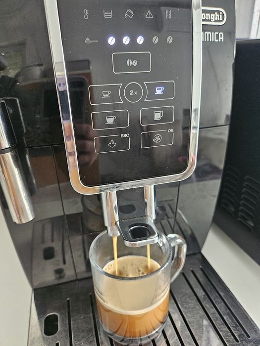 Кафеавтомат Delonghi  Dinamika