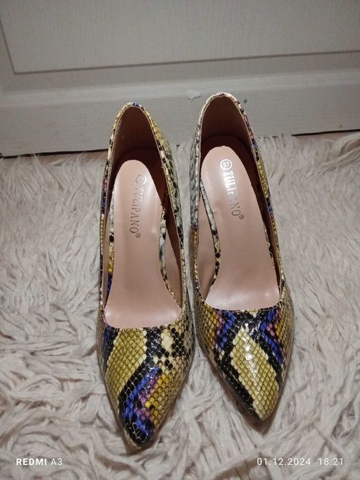 Pantofi 10 lei perechea