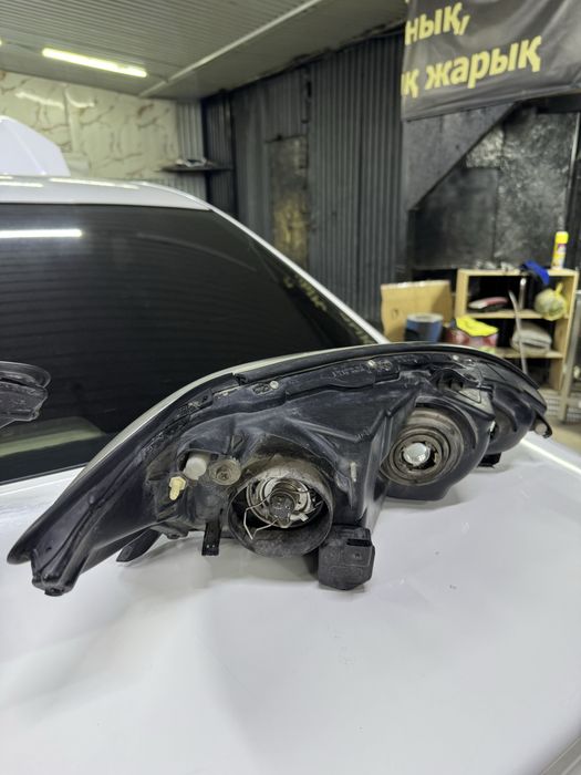 Фары камри 35.