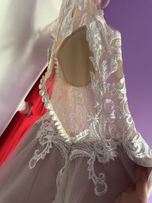 Красиви бални рокли