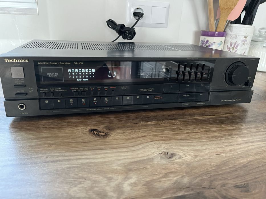 Amplificator / statie Technics SA-160