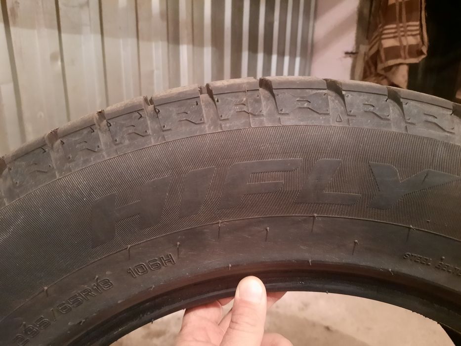 Автошины 235/65/18 комплект 4 шт