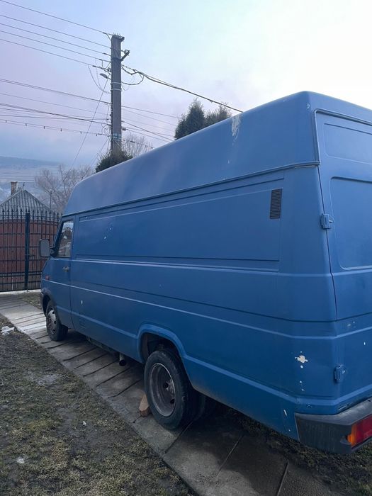 De vânzare mașină