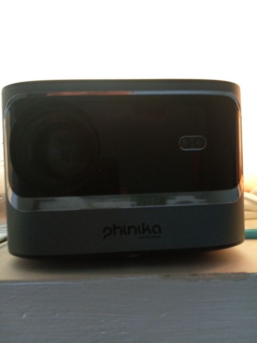 Проектор PHINIKA