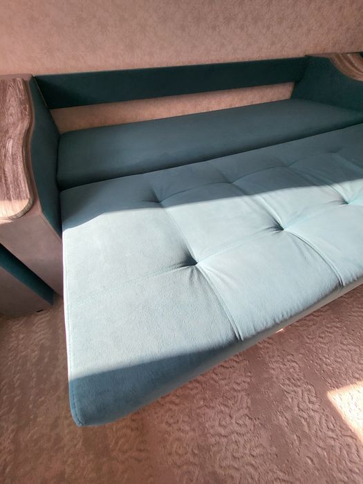 Продам диван 4метра