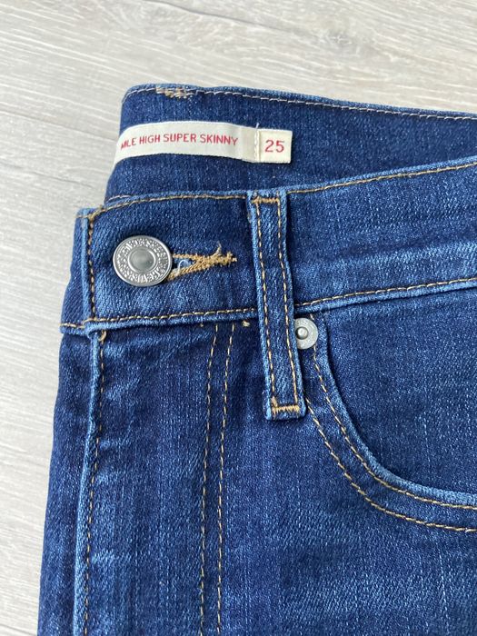 Blugi levi s marimea 25 stare f buna
