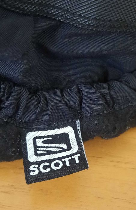 Scott-Много Запазени