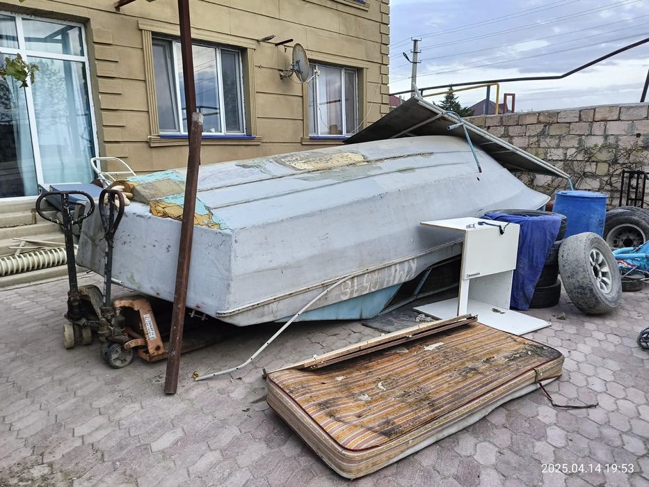 Лодка с прицепом