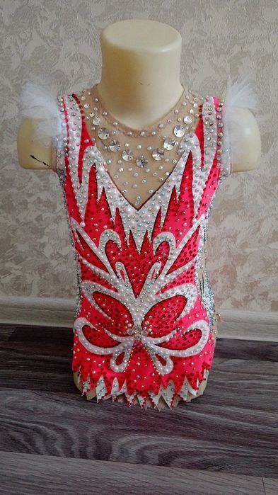 Купальник для выступлений (художественная гимнастика)