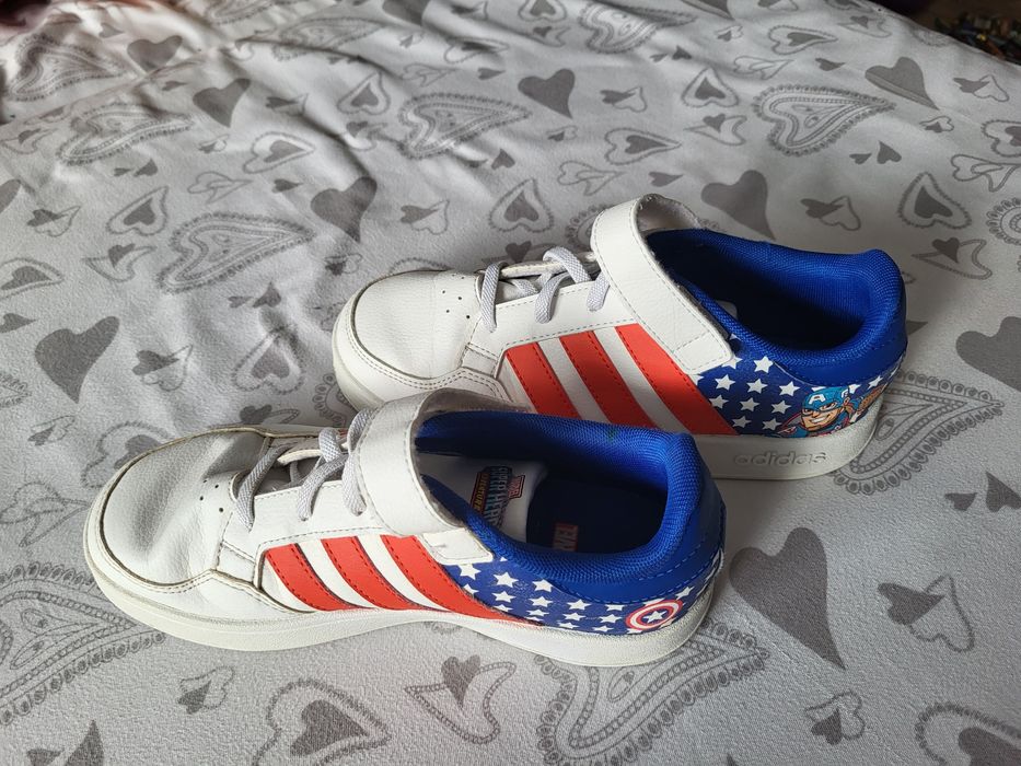 Adidași Adidas nr 34