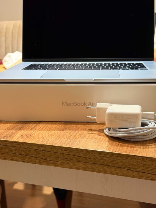 MacBook Air M4 15.3” - 16GB/512GB