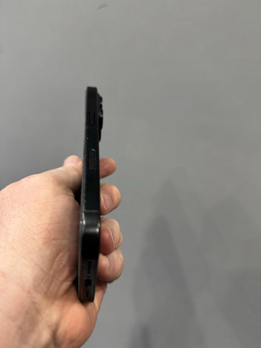 iphome 16 Pro 256Gb износ акб 96%