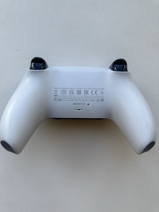 DualSense геймпад для PlayStation 5 оригинал