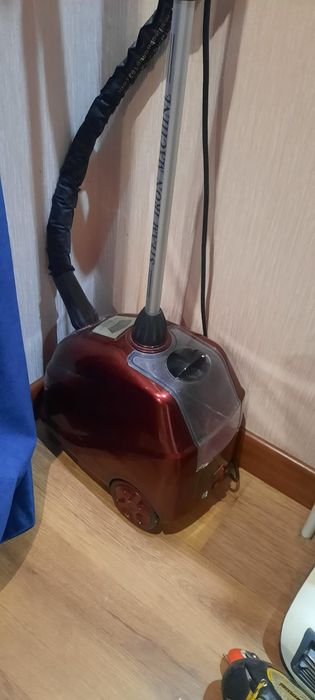 Продам отпариватель Tefal